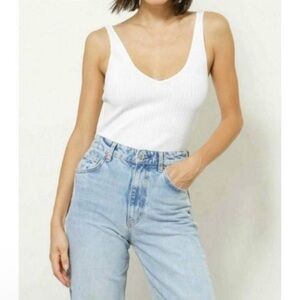 Line & Dot White Ribbed Scoop Tank Top